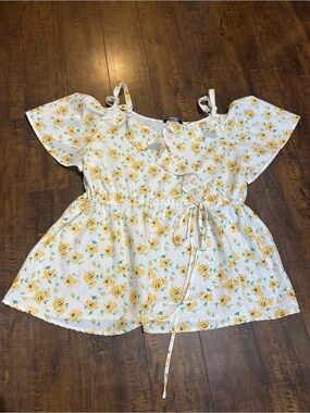 Bloomchic - floral top